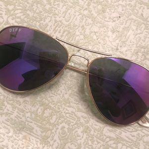 Diff purple Cruz frame polarized